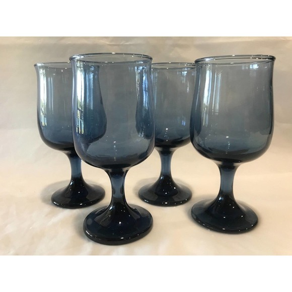 Tulip Wine Goblet- Smokey Blue. Handblown Set of 4. Wine/Water Goblet - Picture 2 of 6